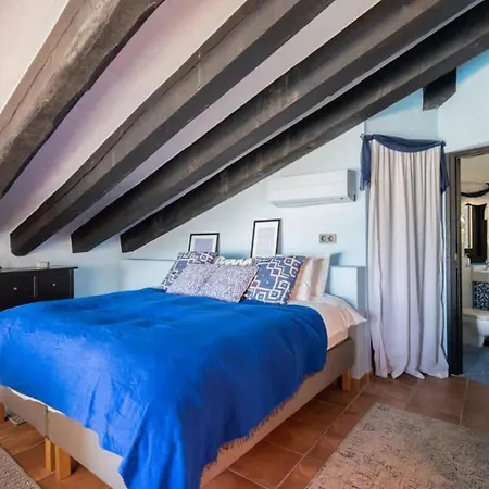 Moroccan Style Bed & Breakfast *